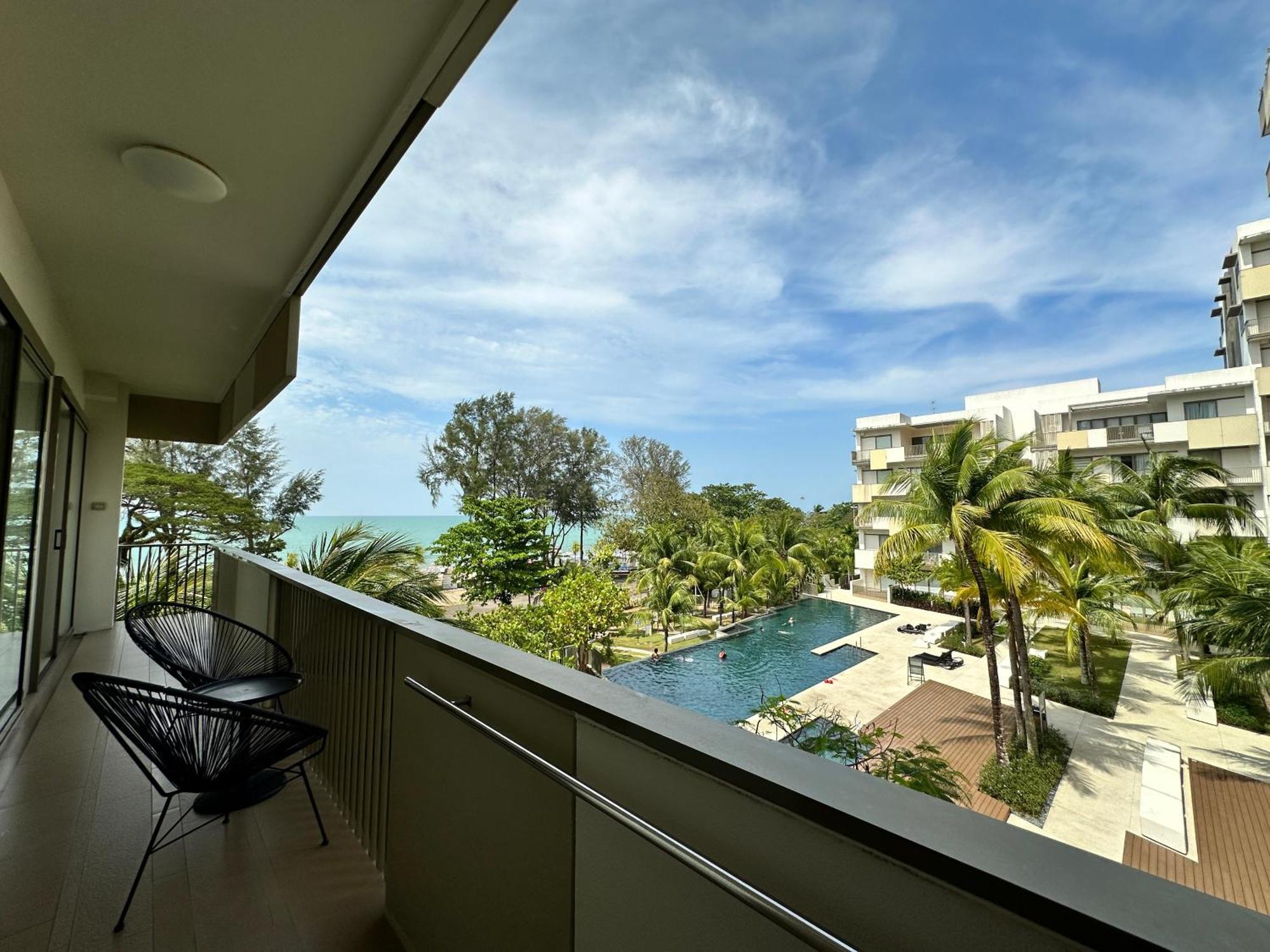 By The Sea- Pool And Sea View Batu Ferringhi Exterior foto