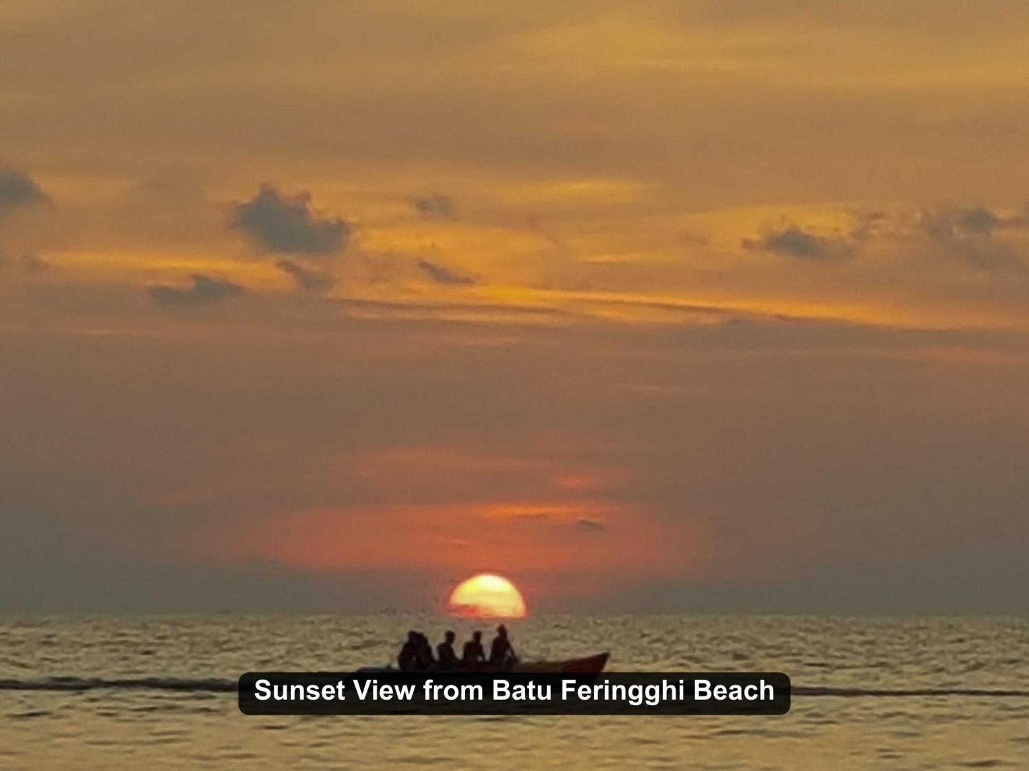 By The Sea- Pool And Sea View Batu Ferringhi Exterior foto