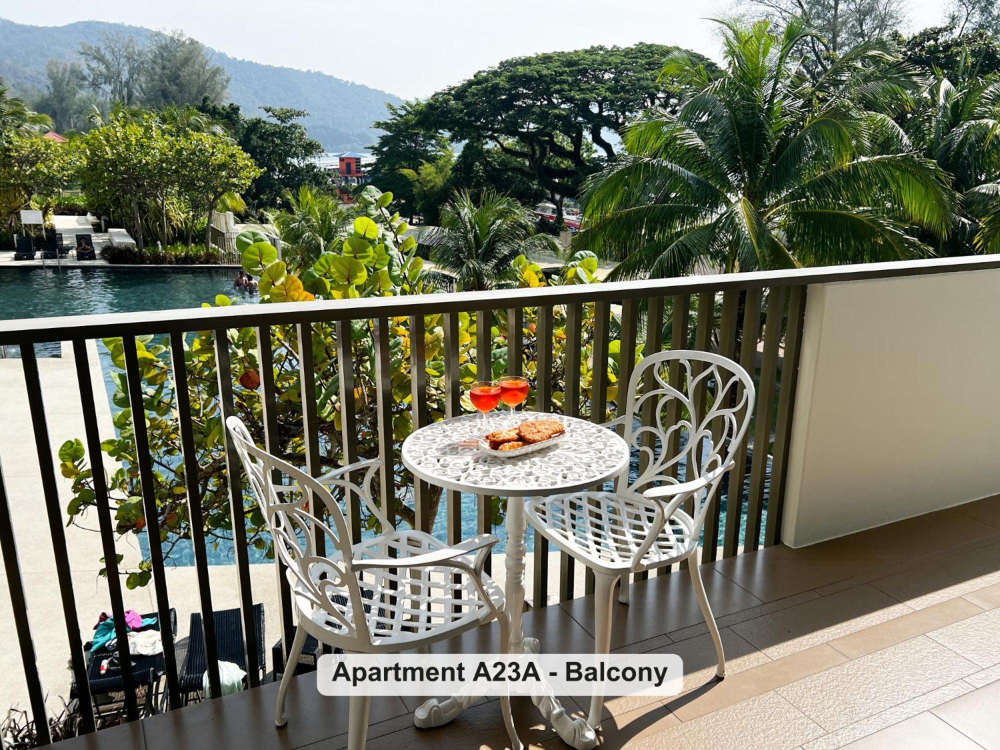 By The Sea- Pool And Sea View Batu Ferringhi Exterior foto